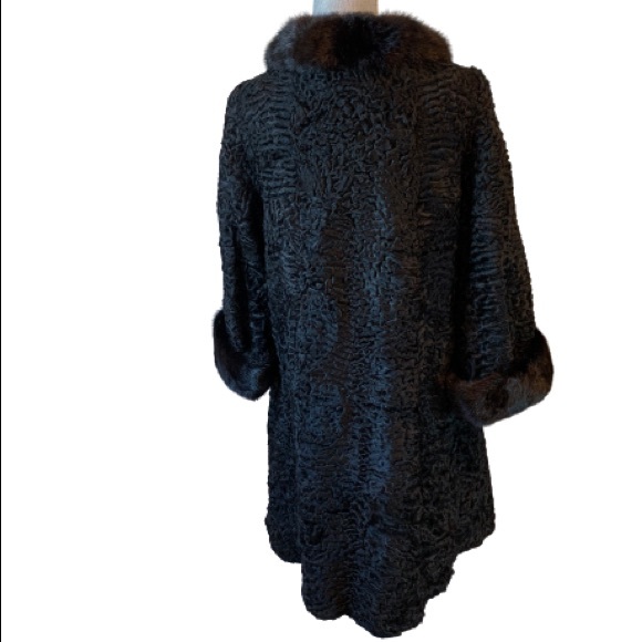 Elsa Schiaparelli Vintage Persian Lamb/Mink Coat - Picture 4 of 12